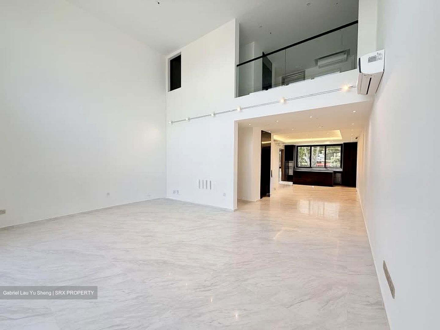 Shrewsbury Road (D11), Terrace #559696321